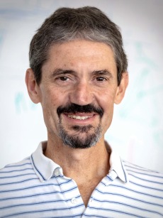 Misha Chertkov photo